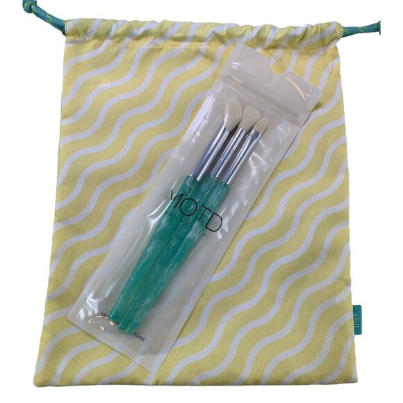 MOTD Cosmetics 3-Piece Makeup Brush Set Aqua Handles BONUS Yellow Wave Pouch - Picture 2 of 10